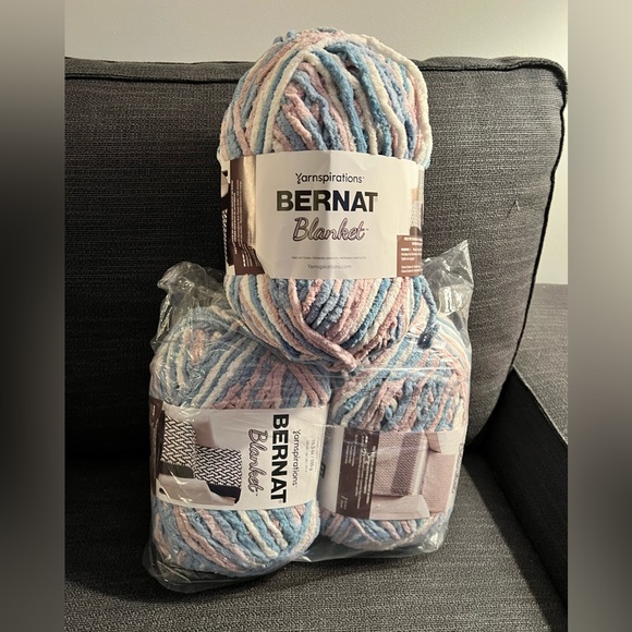 bernat Other - Blanket yarn bundle